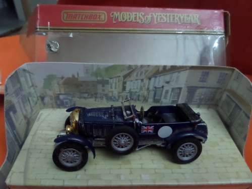 Matchbox Models of Yesterday Y2 1930 4.5Lt. Supercharged Bentley with small Bentley pin