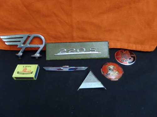 Joblot Old Car Badges(bid for lot)