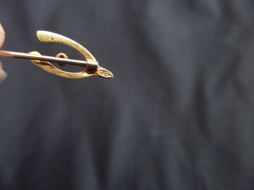 5 ct Hair Pin (Horseshoe with red stone)