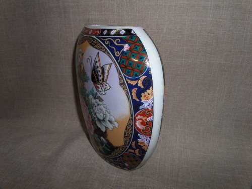 Colorful Vase marked Japan