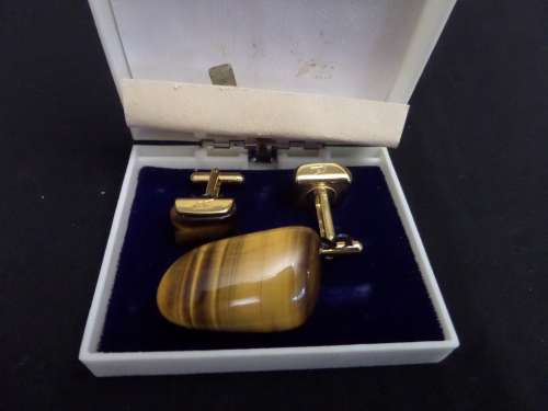 Set of Tiger Eye Cufflinks and Brooch