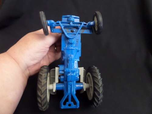 Super Major Fordson made in U.S.A. 20cm x 11cm