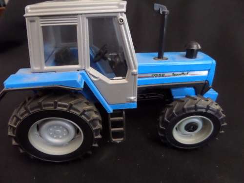 Landini 9880 Tractor made in Italy by Ros 18 cm x 12 cm