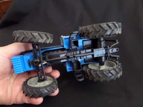 Landini 9880 Tractor made in Italy by Ros 18 cm x 12 cm