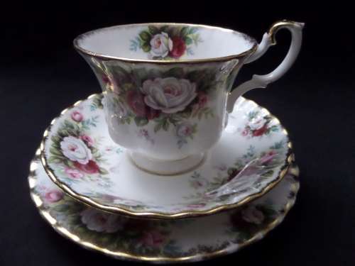 Royal Albert Celebration England Trio