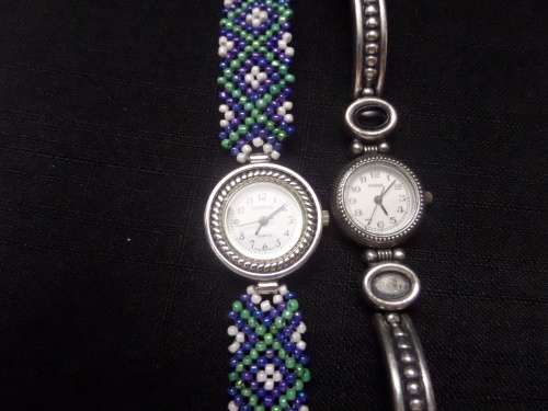 2 x Ladies Watches 1 x Geneva (working) 1 x Fossil (not running )