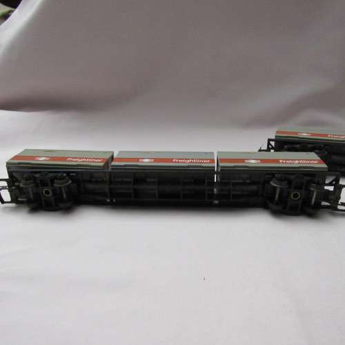 2 X Triang /Hornby R633 Freightliner Container Wagons (bid for lot)