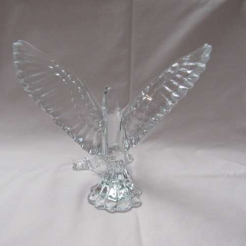 Big Glass Eagle Ornament (Excellent Condition) 19 cm x 20 cm x 13 cm