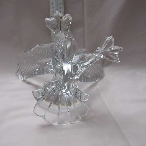 Big Glass Eagle Ornament (Excellent Condition) 19 cm x 20 cm x 13 cm