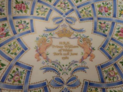 Royal Doulton PlateTo Celebrate the birth of their Royal Highnesses the Prince and Princess of Wales