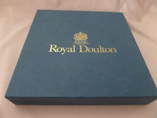 Royal Doulton PlateTo Celebrate the birth of their Royal Highnesses the Prince and Princess of Wales
