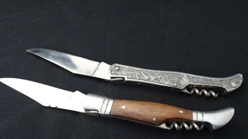 2 x Laguiole Pocket Knives in Excellent Condition