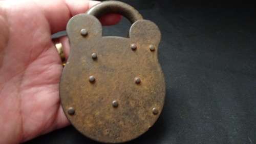 Old Squire Old English Metal Lock No key