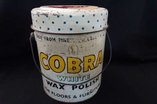 Big Vintage Cobra White Wax Polish Tin -   21cm