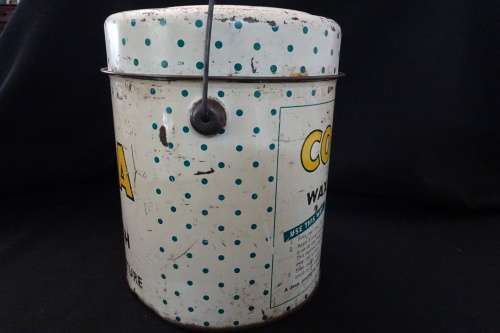 Big Vintage Cobra White Wax Polish Tin -   21cm