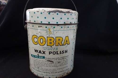 Big Vintage Cobra White Wax Polish Tin -   21cm