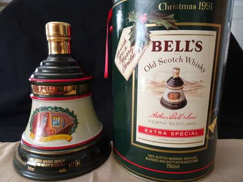 Bells Old Scotch Whisky - 750ml Christmas 1991 -The Art of Distilling  - Sealed and Full