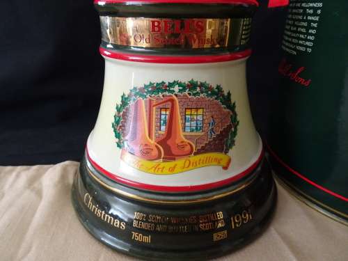 Bells Old Scotch Whisky - 750ml Christmas 1991 -The Art of Distilling  - Sealed and Full