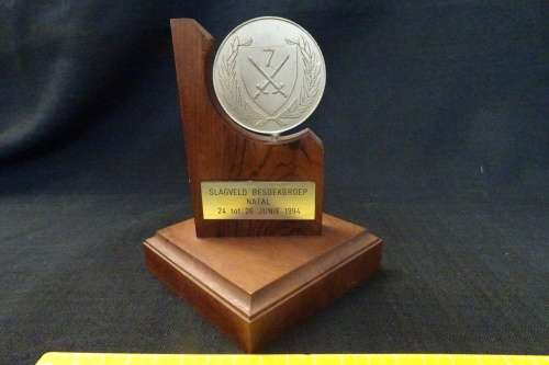 SADF 7 SA Infantry - Slagveld Besoekgroep Natal 24 tot 26 Junie 1994 Medal on Stand