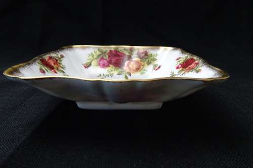 Royal Albert Old Country Roses  Sweet Dish -  11.5 x11.5 cm