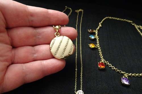 Lot of Interesting Jewellery (Bid for the lot)