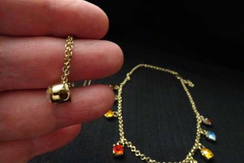 Lot of Interesting Jewellery (Bid for the lot)