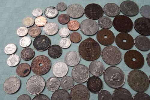 Lot of 88 South African and International Coin (Bid for the Lot)