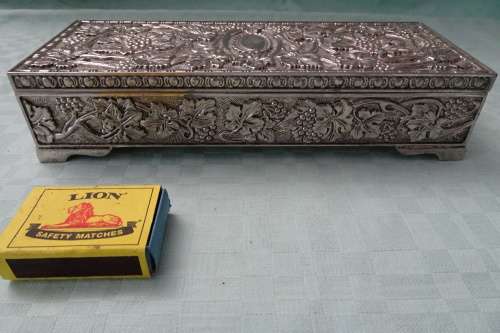 Beautiful Silver Plated Jewellery Box    23cm x 9 x 5