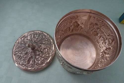 Douwe Egbert Silver Plated Tea Caddy with markings HH 90 on the lid