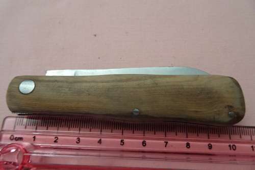 Interesting Pocket Knife with Star Motive on Blade in Excellent Condition