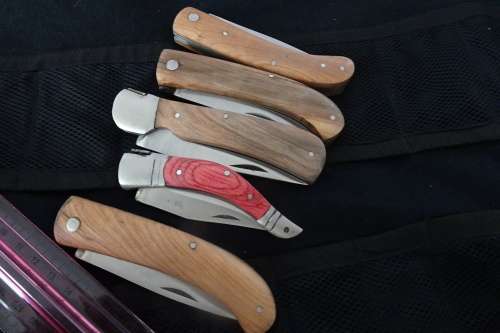 Lot of 5 Interesting Pocket Knives In Stunning Knife Bag in Excellent Condition