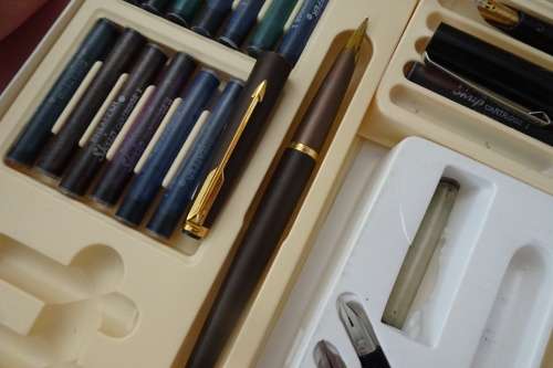 Sheaffer Calligraphy Set not complete please view images