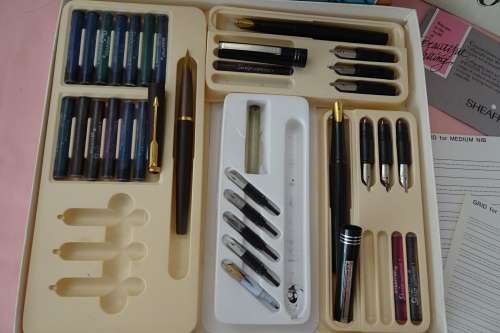 Sheaffer Calligraphy Set not complete please view images