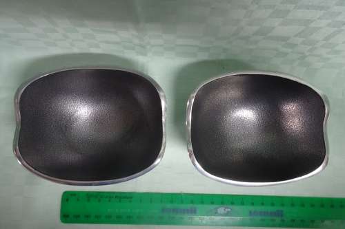 Beautiful Set of Two Carrol Boyes Sweet Dishes in Excellent Condition