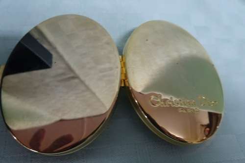 Beautiful Christian Dior Powder Compactum in Great Condition Boxed