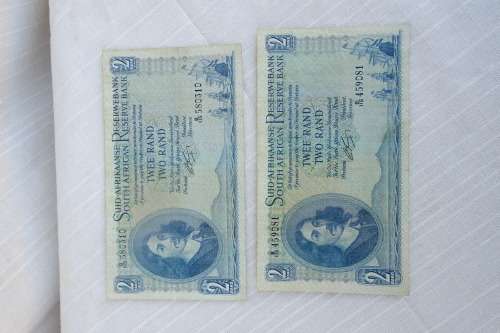 2 x South Africa Reserve Bank Two Rand Notes - G Rissik