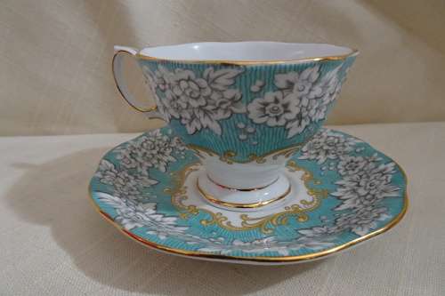 2 x Royal Albert - Enchantment Coffee Duo Set - Made in England - Good Condition