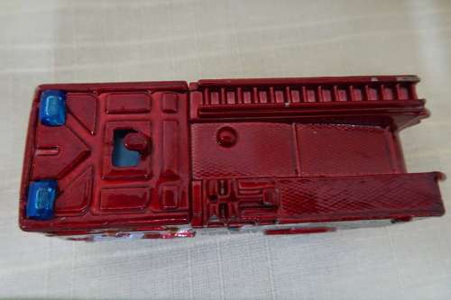 Matchbox - Dennis Sabre - Made inThailand