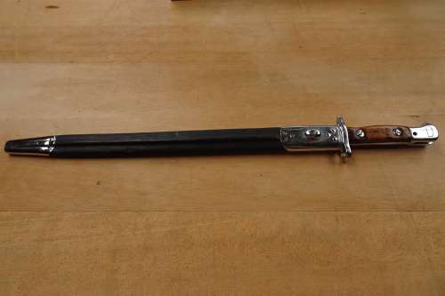 British Wilkinson 1907 Bayonet with Black Leather Scabbard