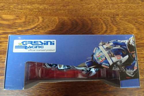 Maisto 74 Honda Gresini Racing . Honda RC212V 2007. Scale 1:18. Rider - Marco Melandri