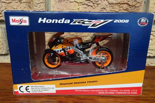 Maisto Repsol RCV 212 2008 Team. #31565 Scale 1:18 Rider - Dani Pedrosa