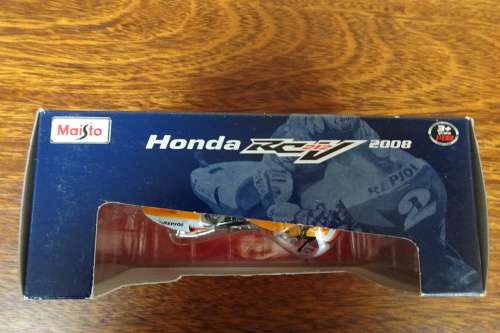 Maisto Repsol RCV 212 2008 Team. #31565 Scale 1:18 Rider - Dani Pedrosa