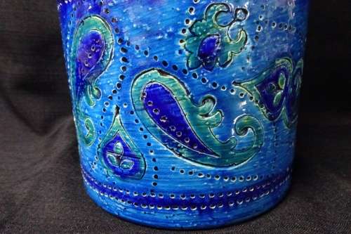 Beautiful Italian Bitossi Vessel by Aldo Londi