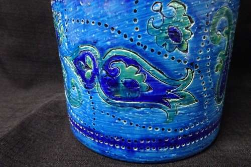 Beautiful Italian Bitossi Vessel by Aldo Londi