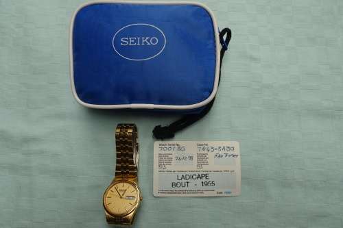 Seiko Quartz Water Resistant Mens Watch With Pouch Serial No: 700180