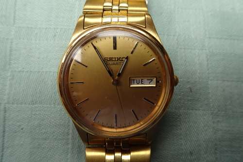 Seiko Quartz Water Resistant Mens Watch With Pouch Serial No: 700180