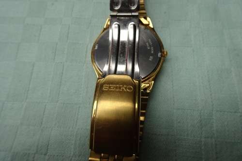 Seiko Quartz Water Resistant Mens Watch With Pouch Serial No: 700180