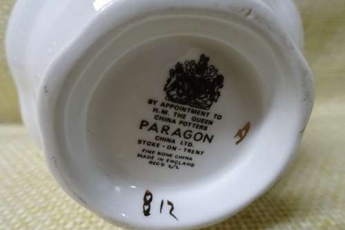 Elegant Paragon Bone China By Appointment to Her Majesty the Queen Cups and Saucers #812
