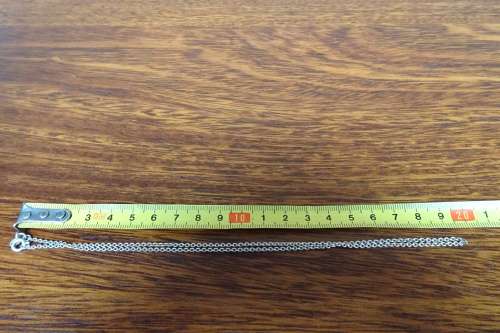 Lovely Short Sterling Silver (925) Linked Chain Weight: 3 Grams