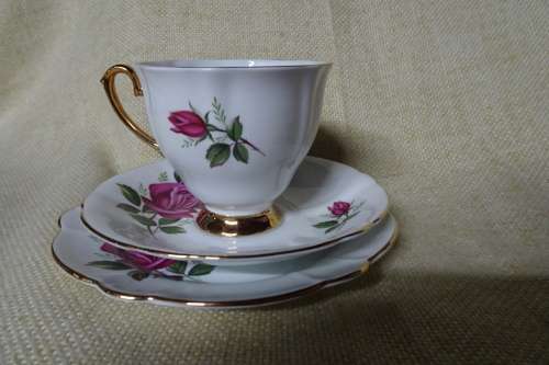 Beautiful Windsor Bone China Rose Design Trio - Made in England - Patt: 1735/83